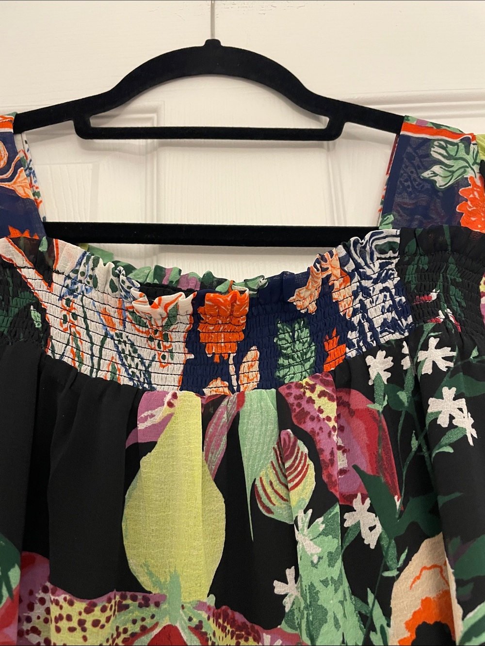 Anthropologie Floral  Blouse in Black and Green - Picture 3 of 6